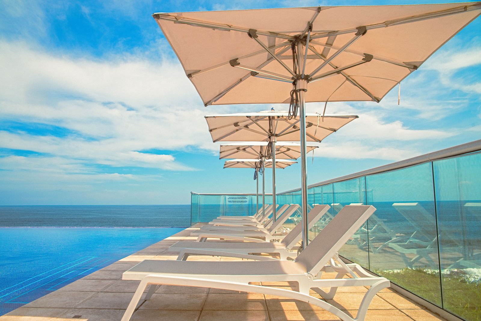 Luxury pool